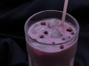 Pomegranates Oats Smoothie