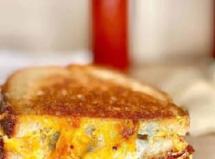 Buffalo Chicken Grilled Cheese
