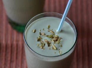 Avocado Sweet Lassi - How to make Avocado Lassi - Indian Avocado